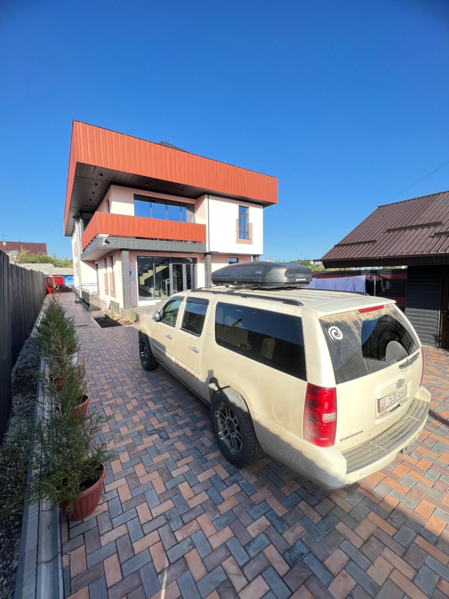 Mongu Hotel Каракол Экстерьер фото