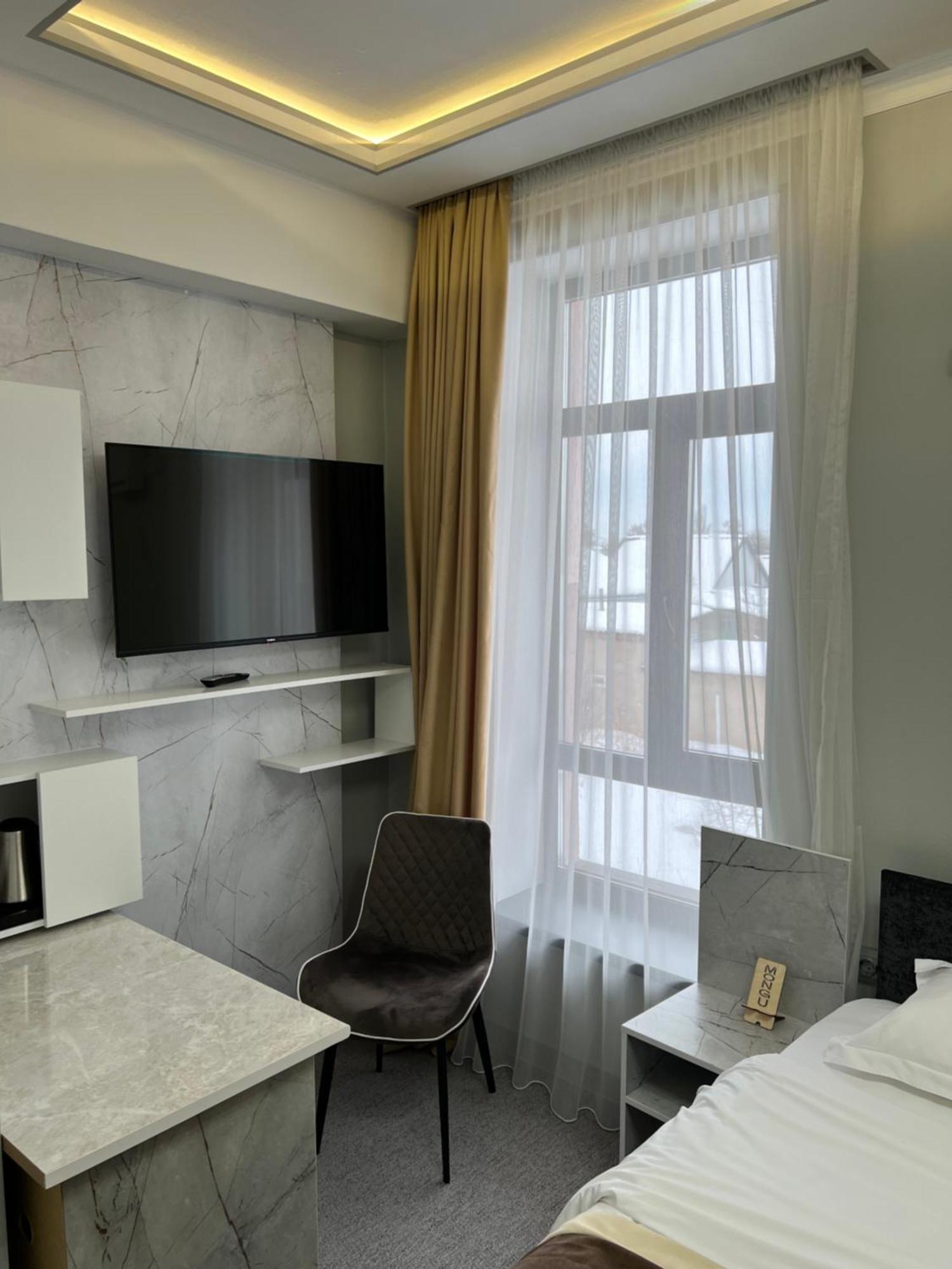 Mongu Hotel Каракол Экстерьер фото